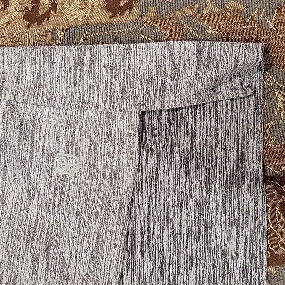 Born Primitive muscle tee - Picture 2 of 5